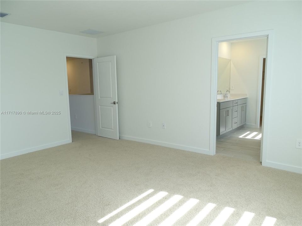 For Rent: $4,000 (4 beds, 2 baths, 0 Square Feet)