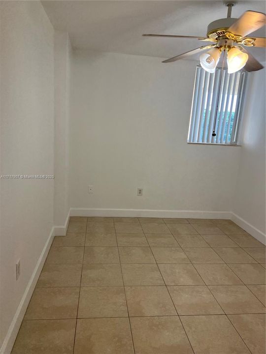 For Rent: $2,500 (2 beds, 2 baths, 865 Square Feet)