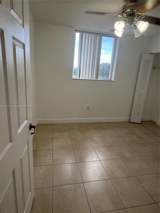 For Rent: $2,500 (2 beds, 2 baths, 865 Square Feet)