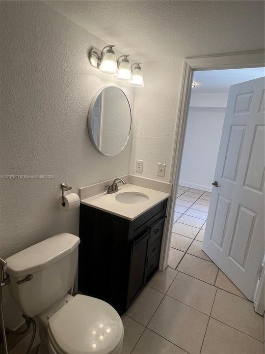 For Rent: $2,500 (2 beds, 2 baths, 865 Square Feet)