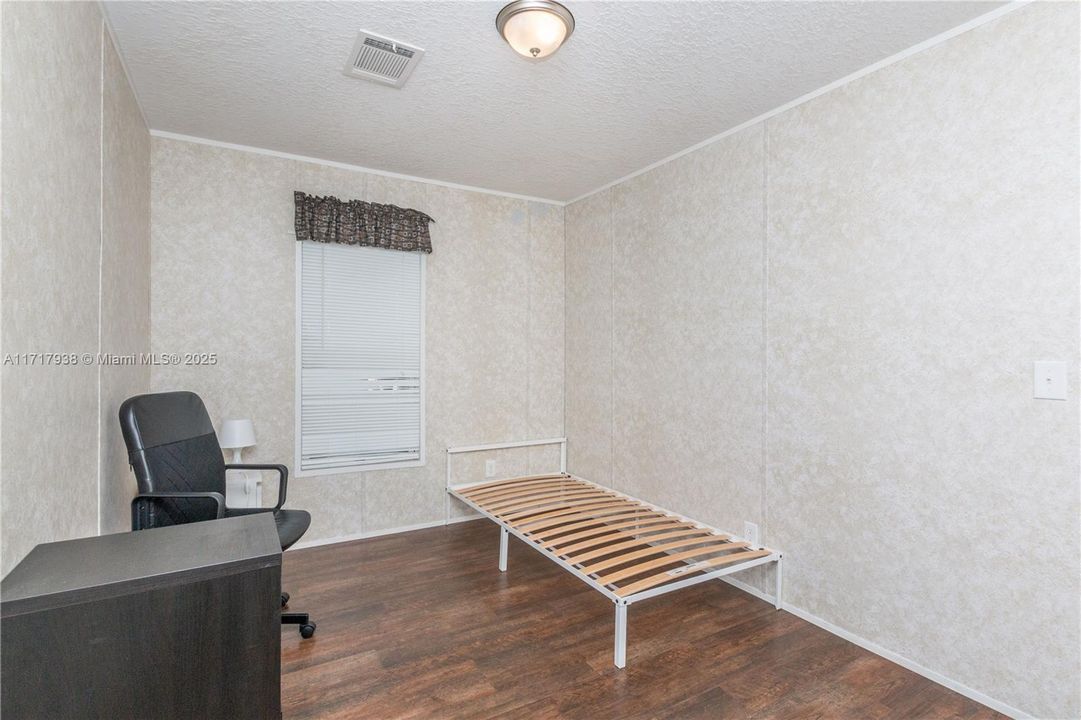 En Venta: $299,000 (3 camas, 2 baños, 1248 Pies cuadrados)