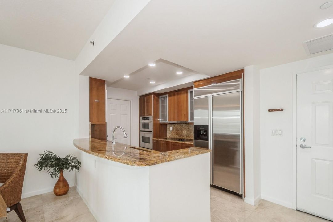 For Sale: $549,000 (2 beds, 2 baths, 1475 Square Feet)