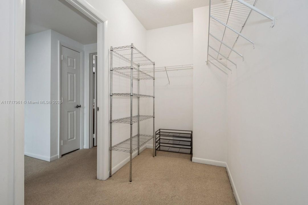 For Sale: $549,000 (2 beds, 2 baths, 1475 Square Feet)