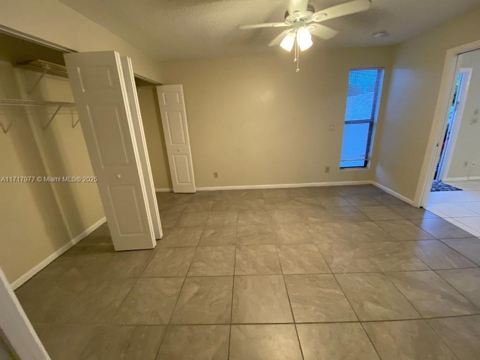 For Rent: $1,700 (1 beds, 1 baths, 627 Square Feet)