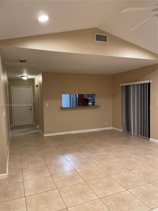 For Rent: $3,500 (3 beds, 2 baths, 1396 Square Feet)