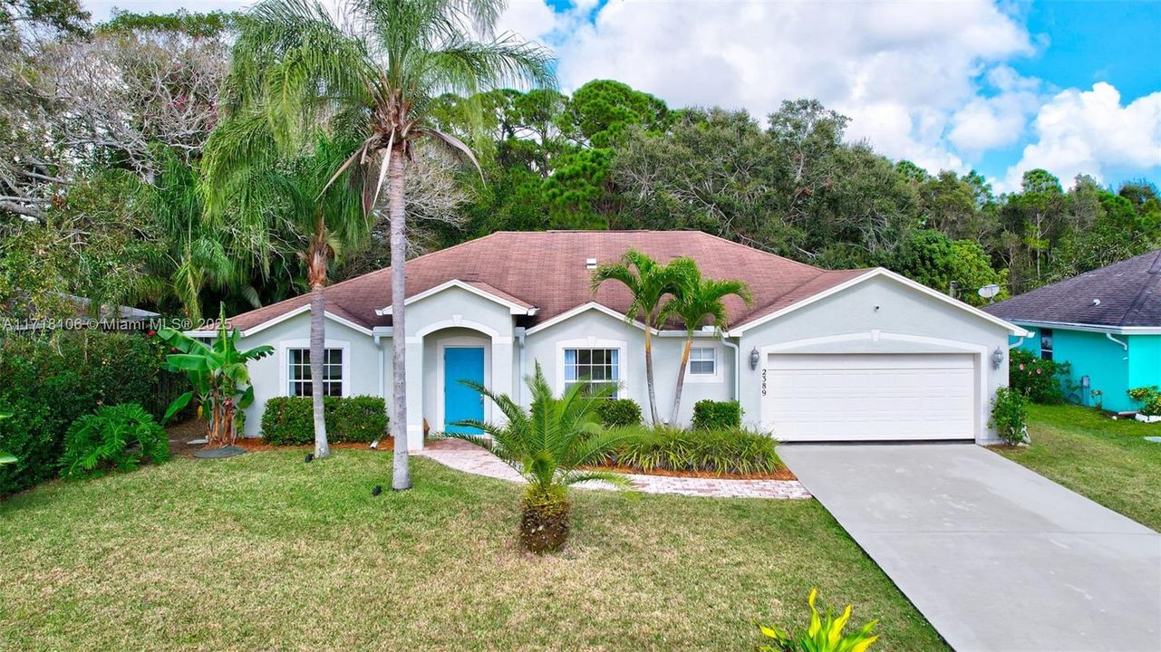 For Sale: $470,000 (4 beds, 2 baths, 2040 Square Feet)