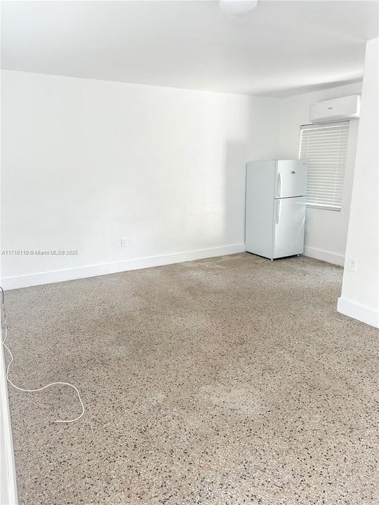 For Rent: $1,300 (0 beds, 1 baths, 0 Square Feet)