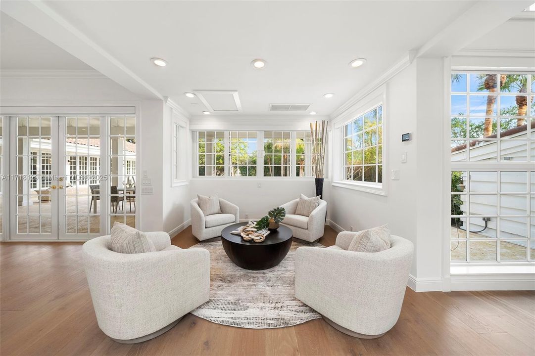 For Sale: $6,455,000 (6 beds, 6 baths, 6706 Square Feet)