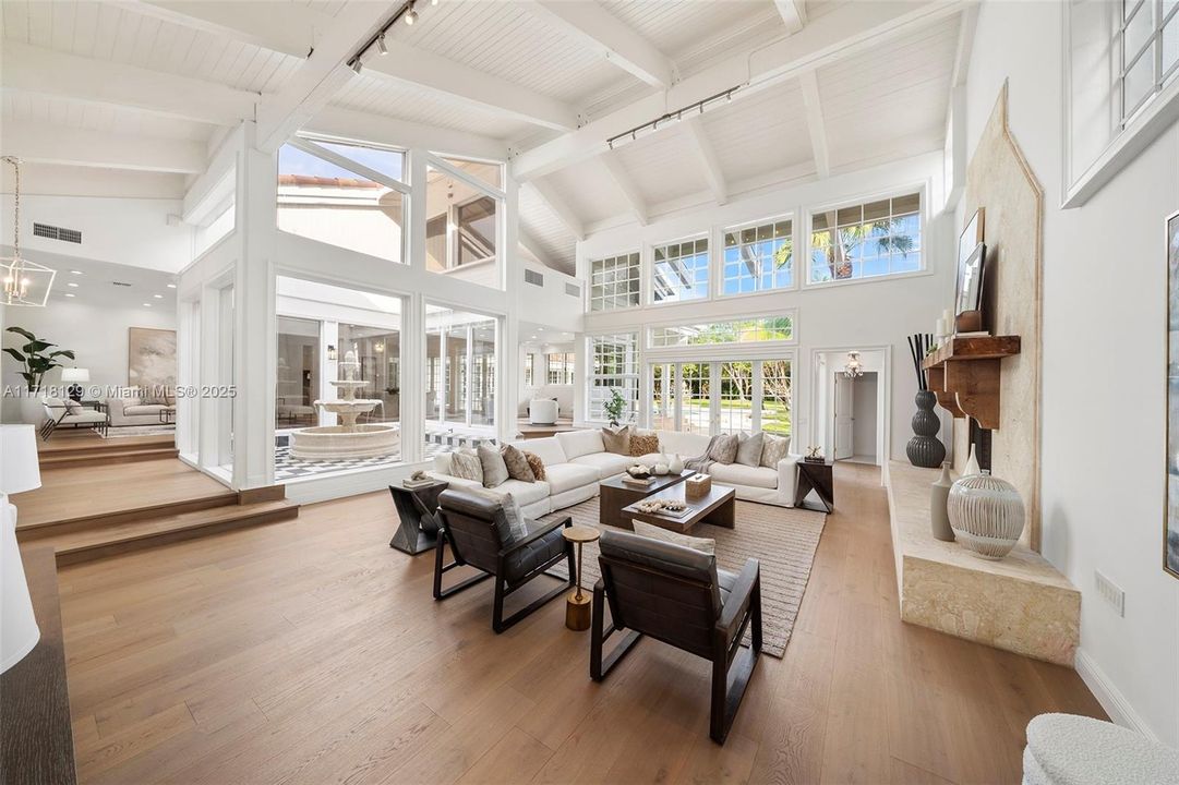 For Sale: $6,455,000 (6 beds, 6 baths, 6706 Square Feet)