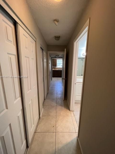 For Rent: $1,650 (2 beds, 1 baths, 812 Square Feet)