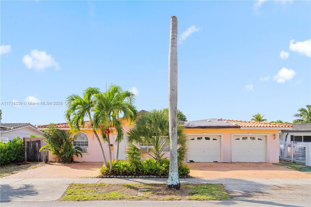 For Sale: $574,900 (3 beds, 2 baths, 2751 Square Feet)