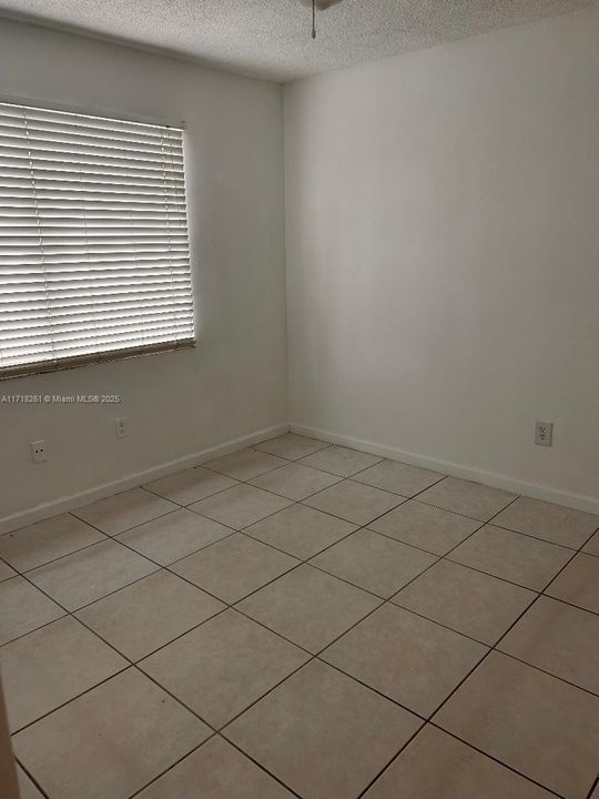 For Rent: $3,500 (3 beds, 2 baths, 2132 Square Feet)