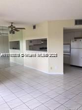 For Rent: $1,750 (1 beds, 1 baths, 840 Square Feet)