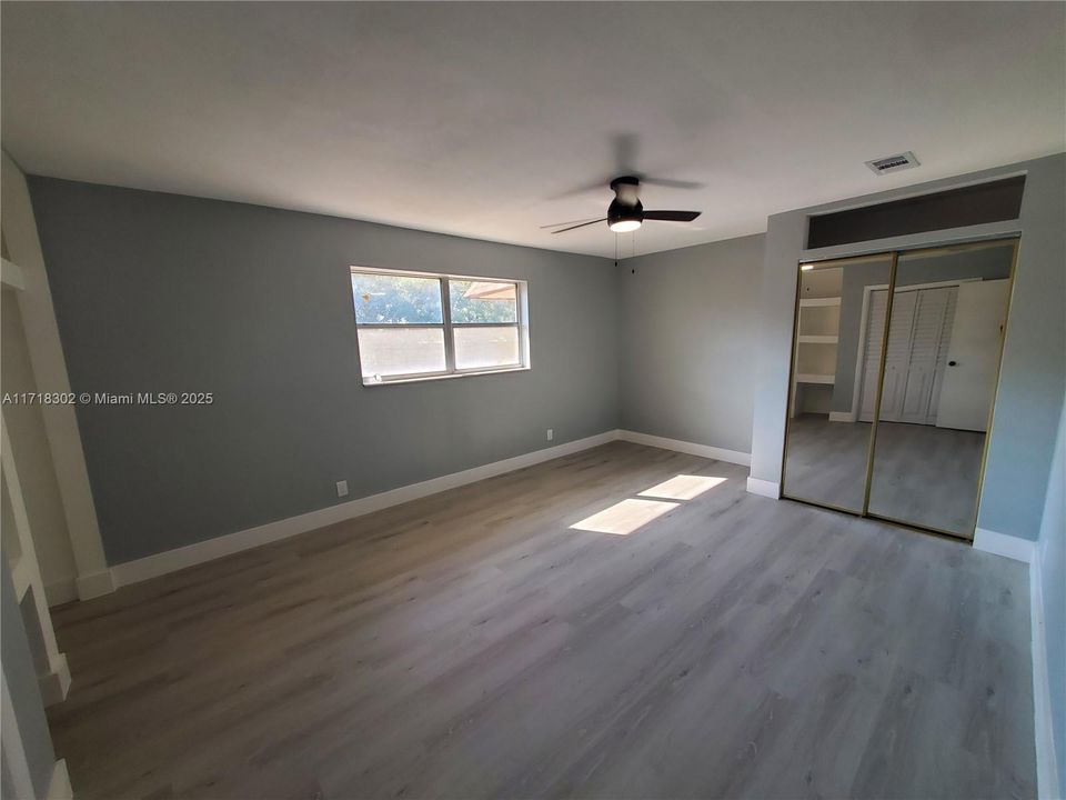 For Rent: $2,100 (2 beds, 1 baths, 1108 Square Feet)