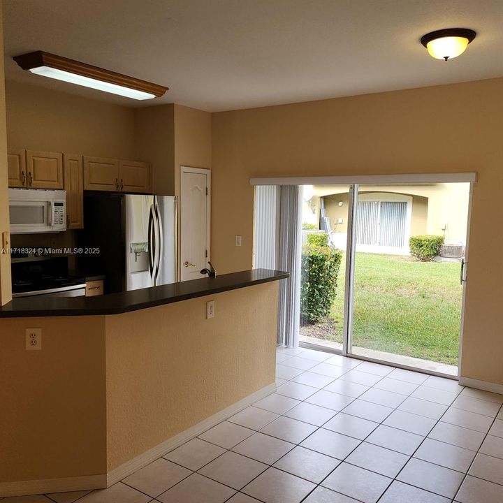 For Rent: $3,300 (3 beds, 3 baths, 1426 Square Feet)