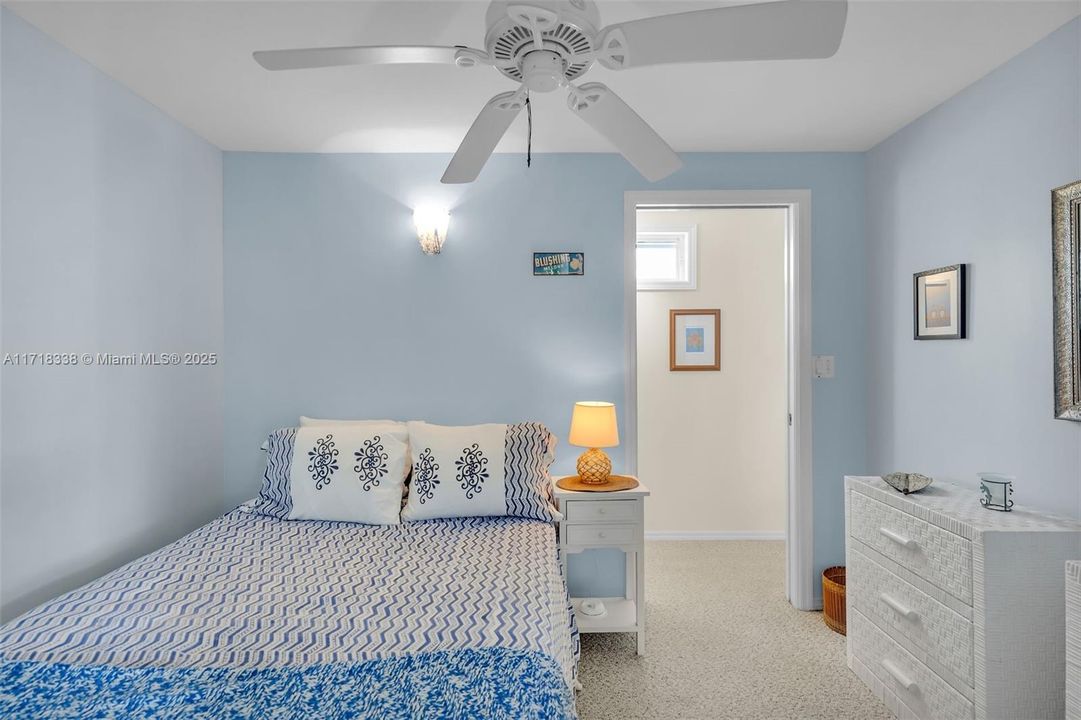 Recently Sold: $550,000 (2 beds, 1 baths, 720 Square Feet)