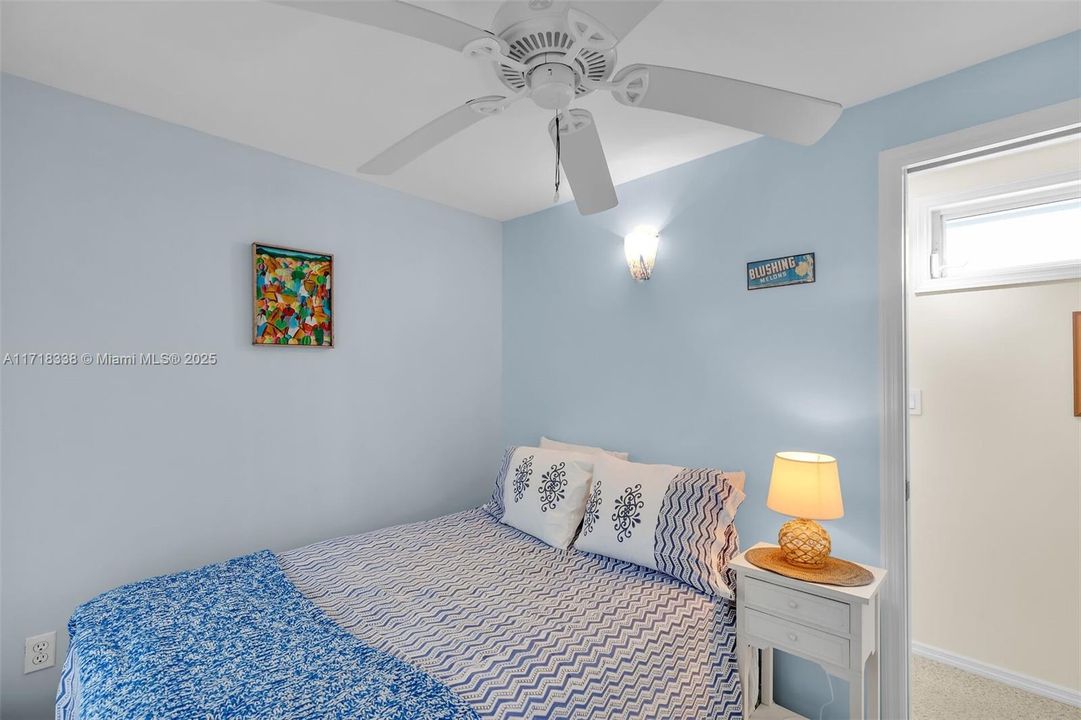 Recently Sold: $550,000 (2 beds, 1 baths, 720 Square Feet)