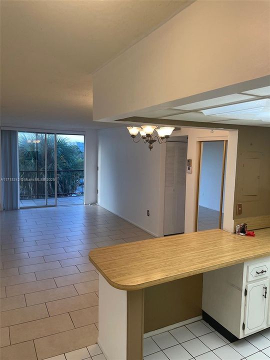 Kitchen Dining Area