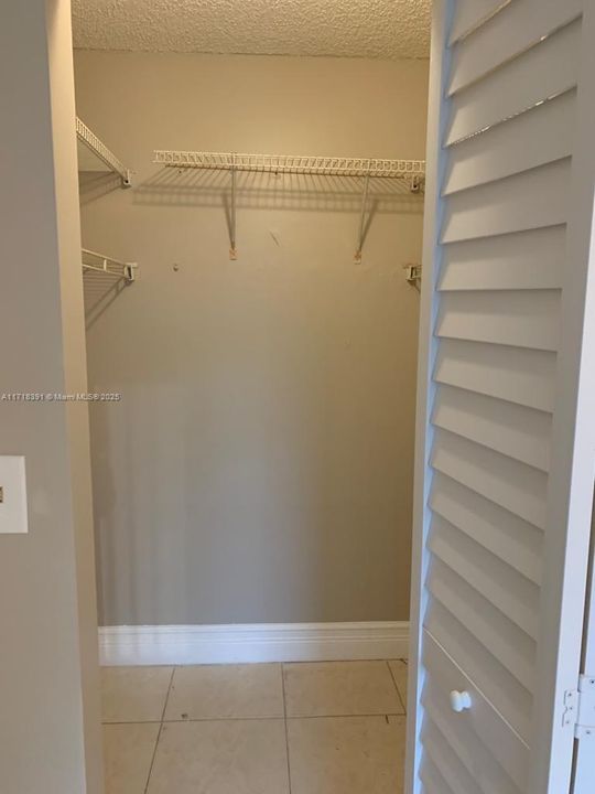 Walk-in closet