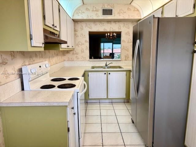 For Rent: $1,950 (2 beds, 2 baths, 1300 Square Feet)