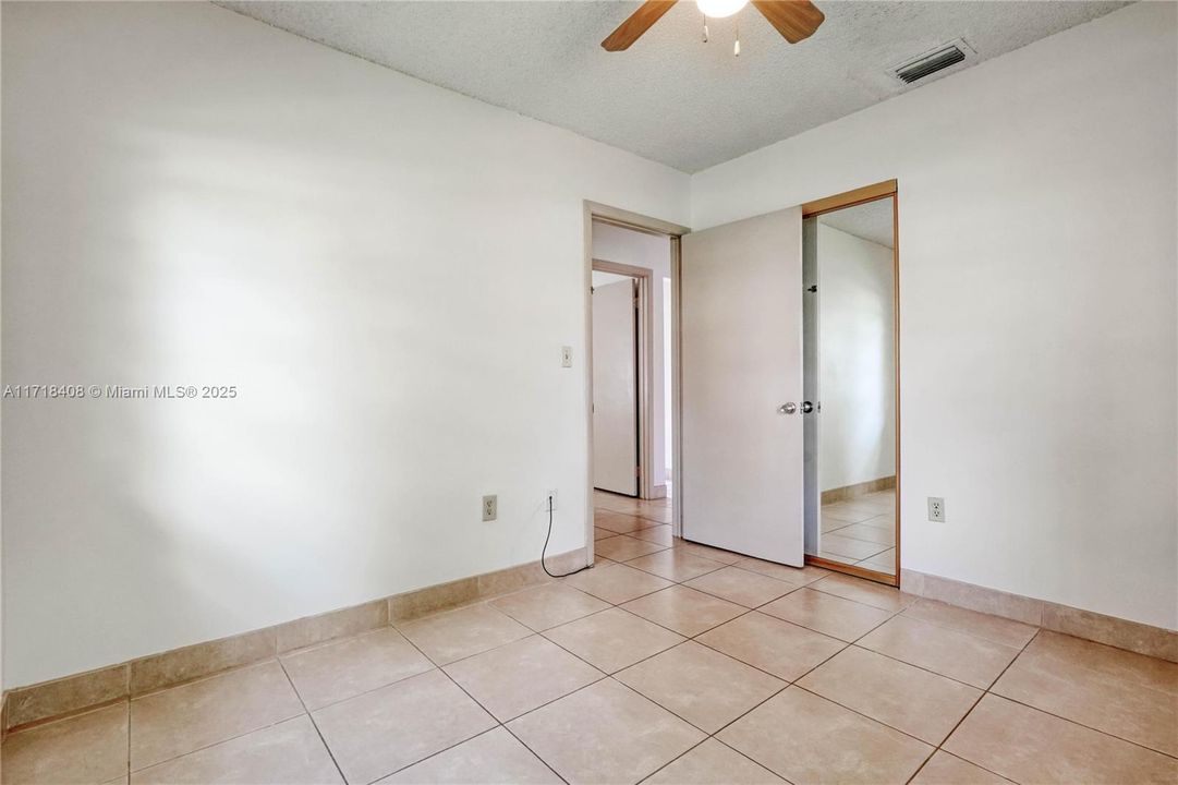 For Rent: $3,900 (4 beds, 2 baths, 1458 Square Feet)