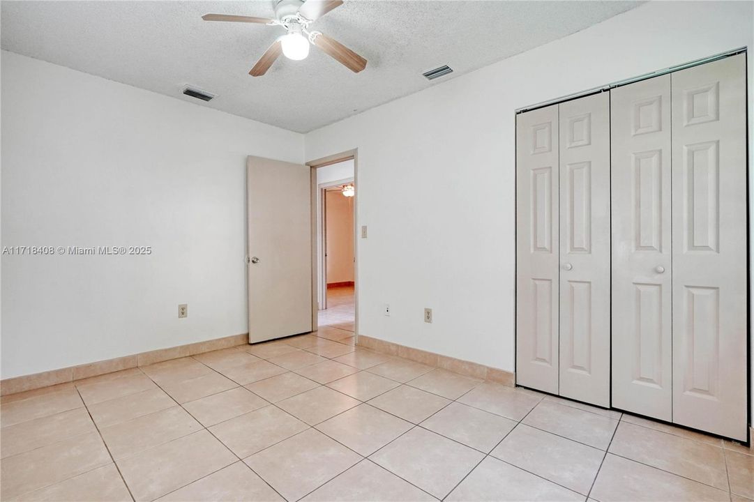 For Rent: $3,900 (4 beds, 2 baths, 1458 Square Feet)