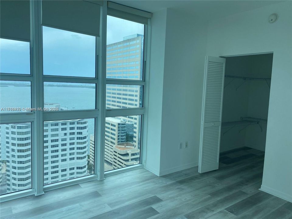 For Rent: $3,350 (1 beds, 1 baths, 774 Square Feet)