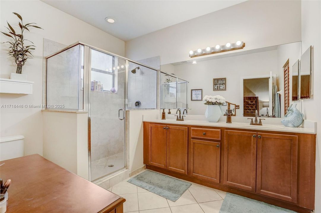 For Sale: $369,000 (3 beds, 2 baths, 1512 Square Feet)