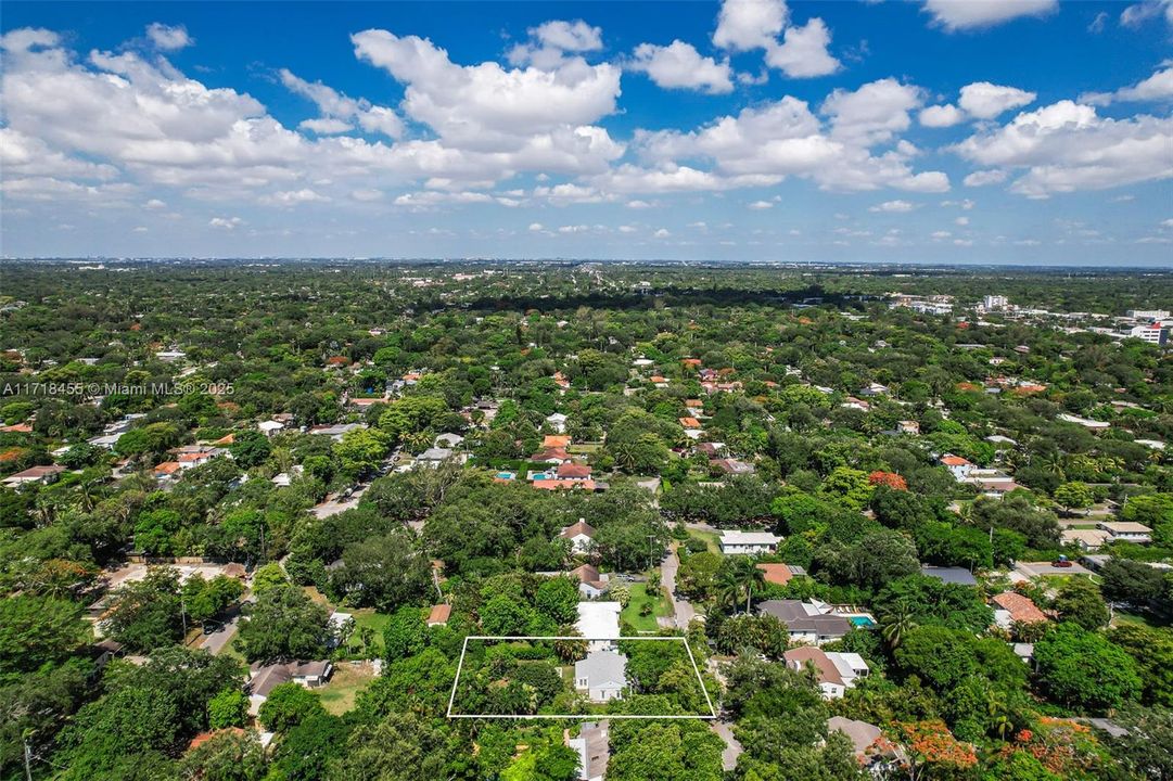 Recently Sold: $891,500 (2 beds, 1 baths, 1197 Square Feet)