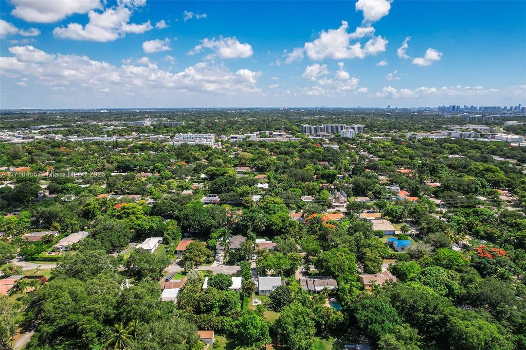 Recently Sold: $891,500 (2 beds, 1 baths, 1197 Square Feet)