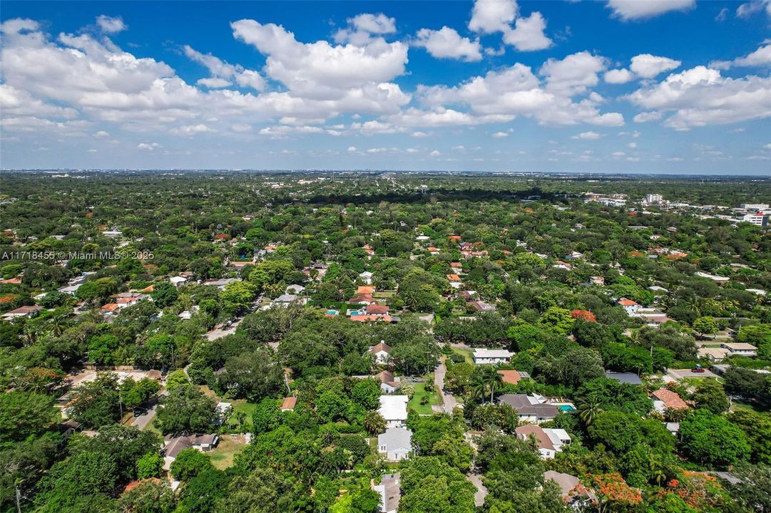 Recently Sold: $891,500 (2 beds, 1 baths, 1197 Square Feet)