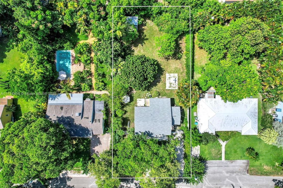 Recently Sold: $891,500 (2 beds, 1 baths, 1197 Square Feet)