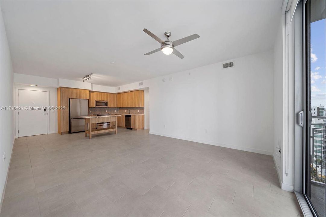 For Rent: $5,455 (3 beds, 2 baths, 1447 Square Feet)