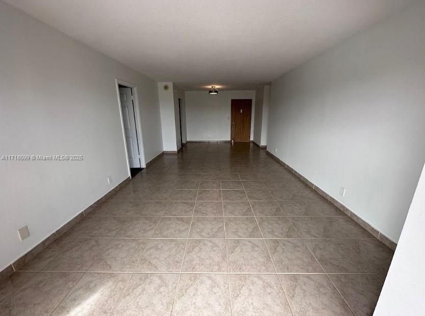 For Rent: $2,500 (2 beds, 2 baths, 1020 Square Feet)