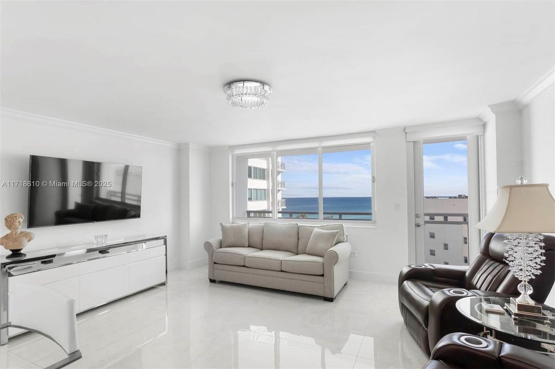 Recently Sold: $494,000 (1 beds, 2 baths, 912 Square Feet)