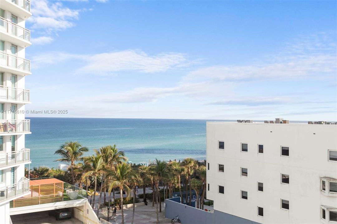 Recently Sold: $494,000 (1 beds, 2 baths, 912 Square Feet)