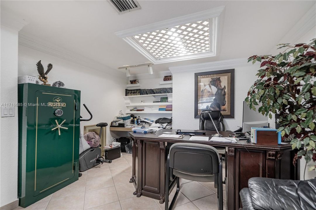 Недавно арендовано: $8,790 (0 спален, 0 ванн, 0 Квадратных фут)