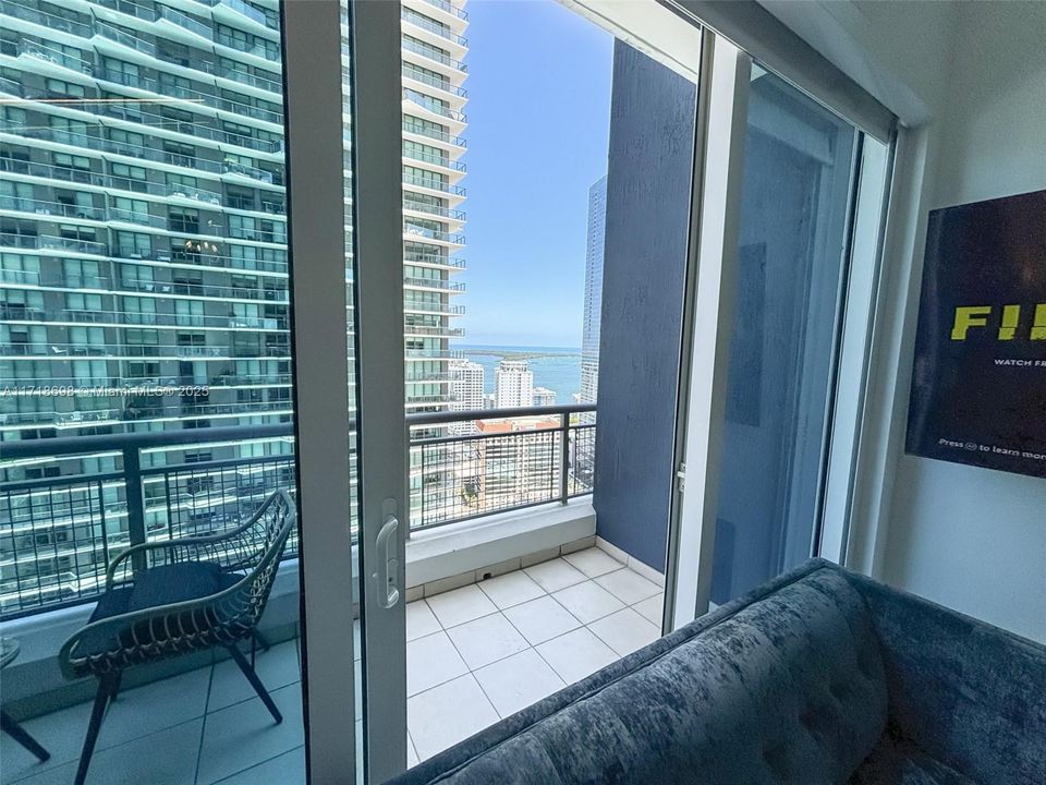 For Sale: $465,000 (1 beds, 1 baths, 780 Square Feet)