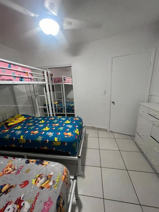 En Renta: $2,995 (2 camas, 1 baños, 1377 Pies cuadrados)