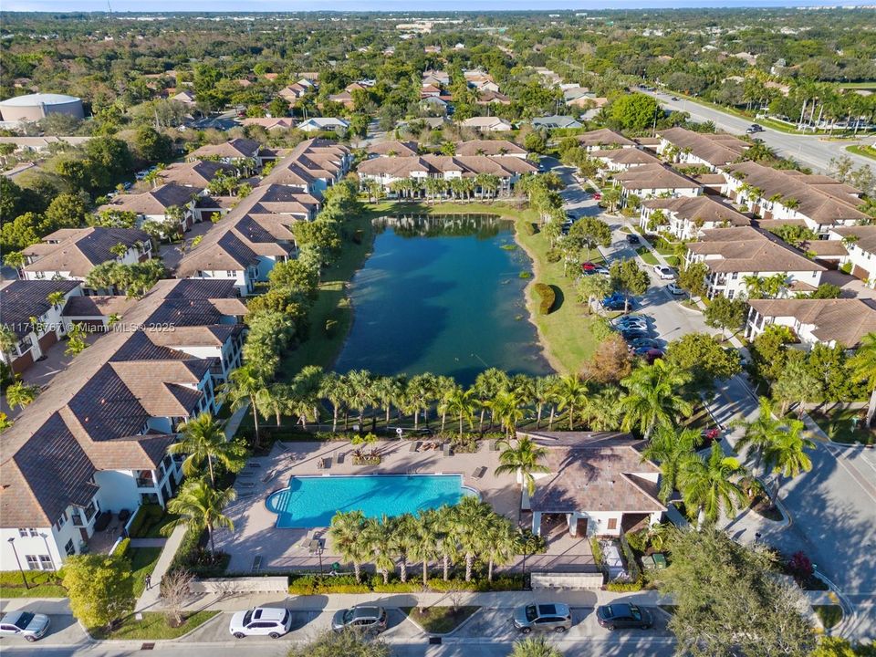 For Sale: $465,000 (3 beds, 2 baths, 1434 Square Feet)