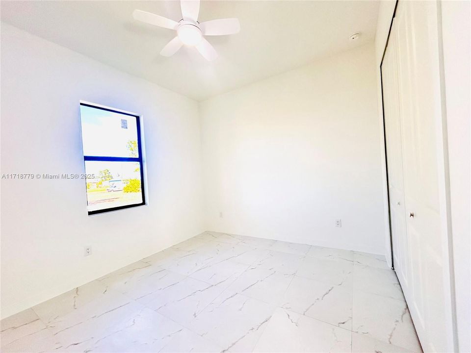 For Sale: $399,000 (3 beds, 2 baths, 1800 Square Feet)