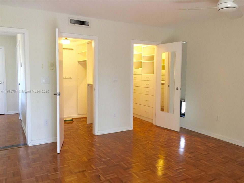 For Sale: $1,100,000 (2 beds, 2 baths, 1669 Square Feet)