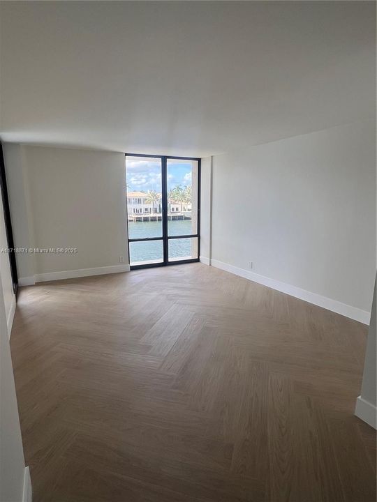 For Rent: $3,000 (2 beds, 2 baths, 1218 Square Feet)