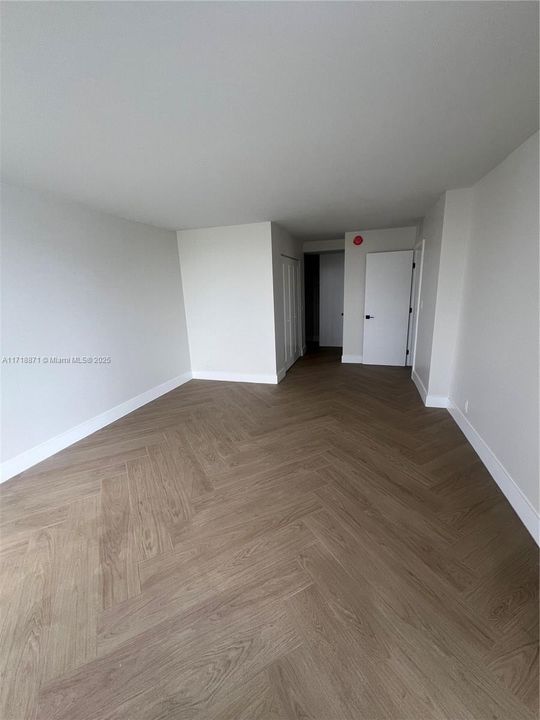 For Rent: $3,000 (2 beds, 2 baths, 1218 Square Feet)