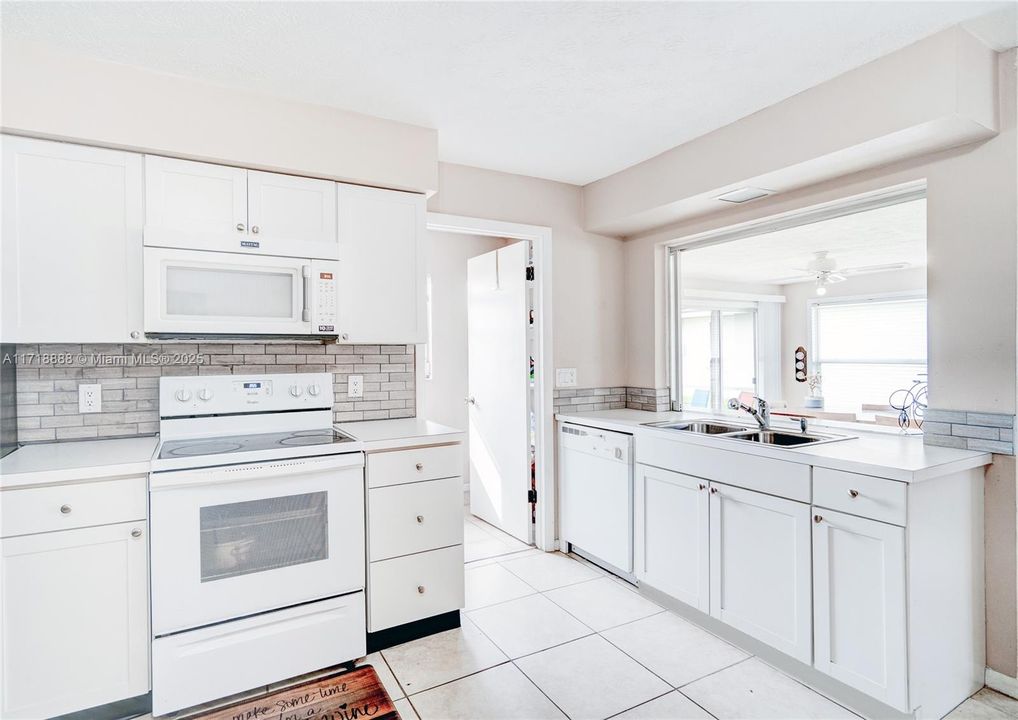 Recently Sold: $515,000 (0 beds, 0 baths, 3987 Square Feet)
