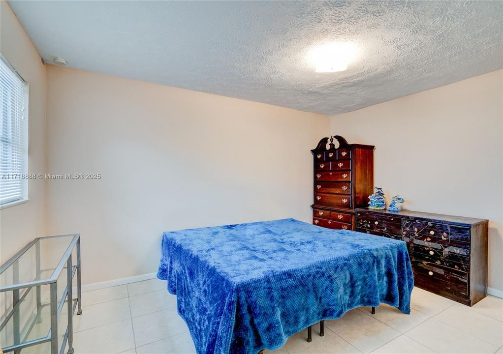 Recently Sold: $515,000 (0 beds, 0 baths, 3987 Square Feet)