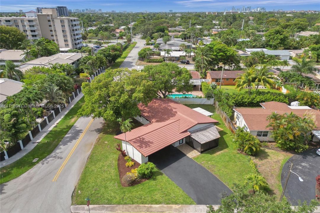 For Sale: $648,000 (2 beds, 2 baths, 1288 Square Feet)