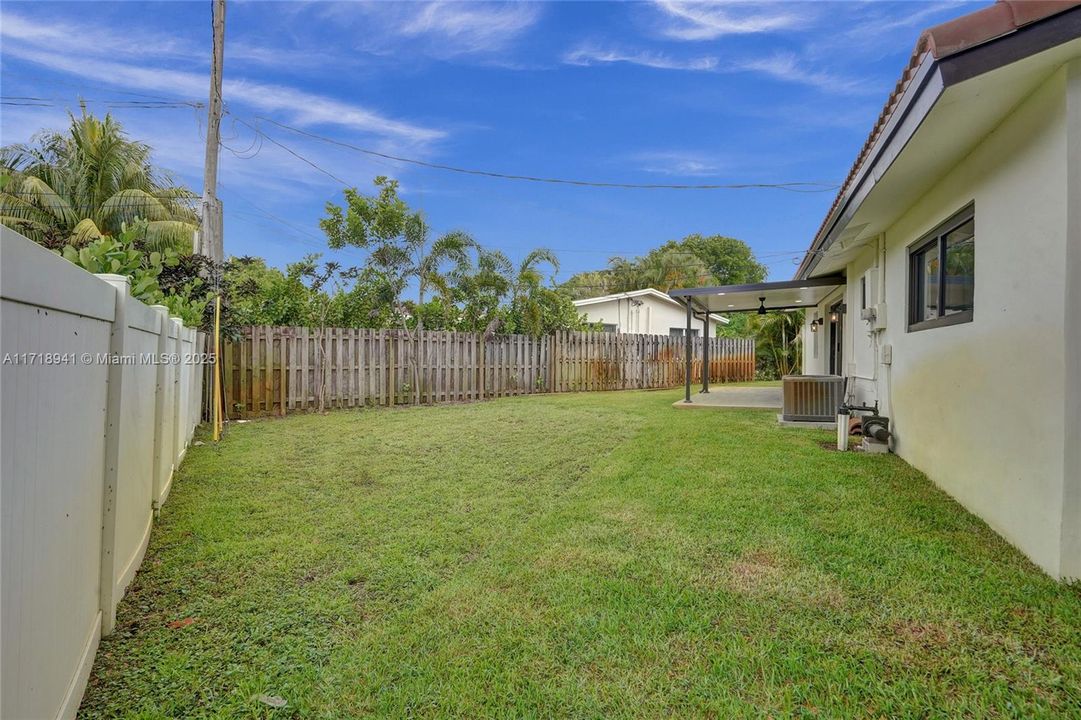 For Sale: $648,000 (2 beds, 2 baths, 1288 Square Feet)