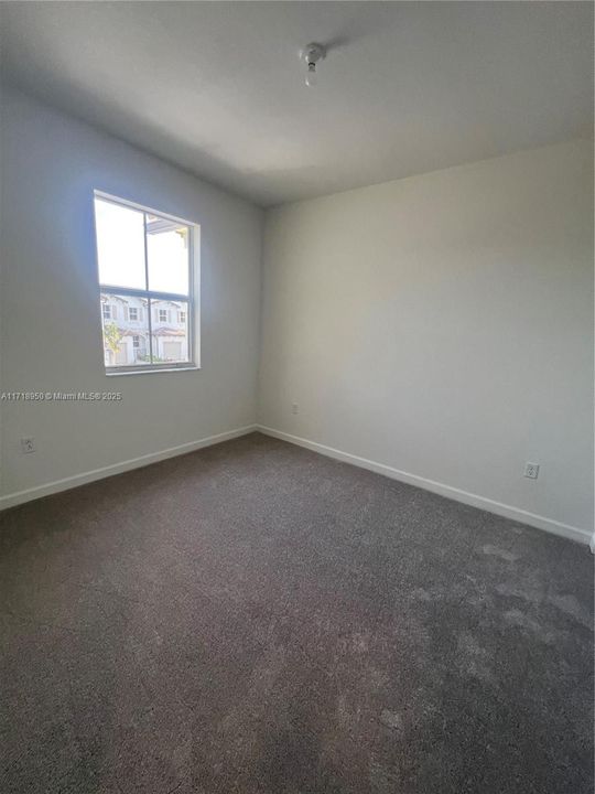 For Rent: $2,800 (4 beds, 2 baths, 0 Square Feet)