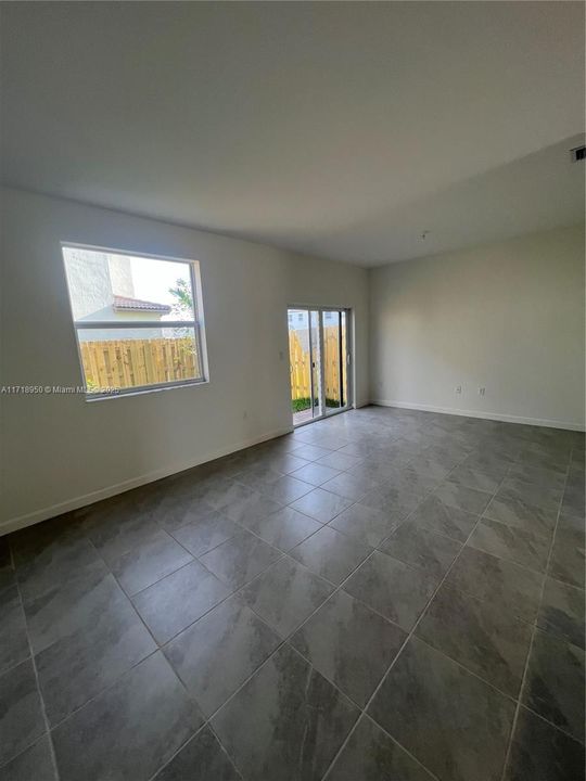 For Rent: $2,800 (4 beds, 2 baths, 0 Square Feet)